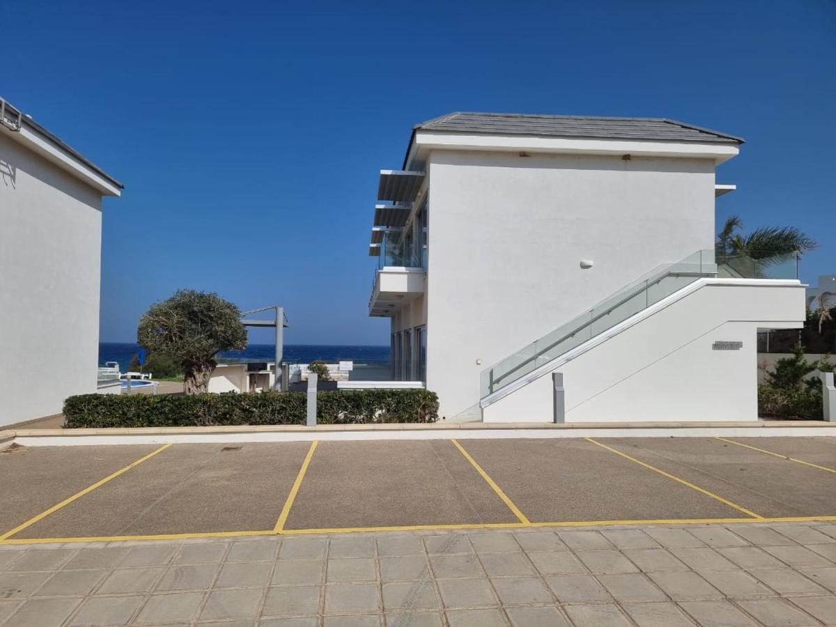 Ocean Suites Luxury Apartments Protaras Eksteriør bilde