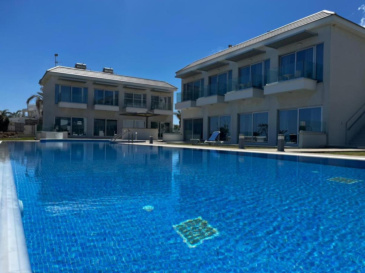 Ocean Suites Luxury Apartments Protaras Eksteriør bilde